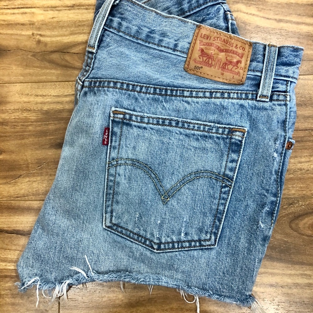 Levi shorts